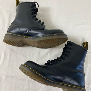 Dr Martens Combat Boots 8 bouncing Air Wair